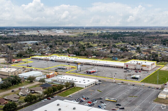 More details for Park Plaza Shopping Center | Prime Hub – Retail for Sale, Lake Charles, LA